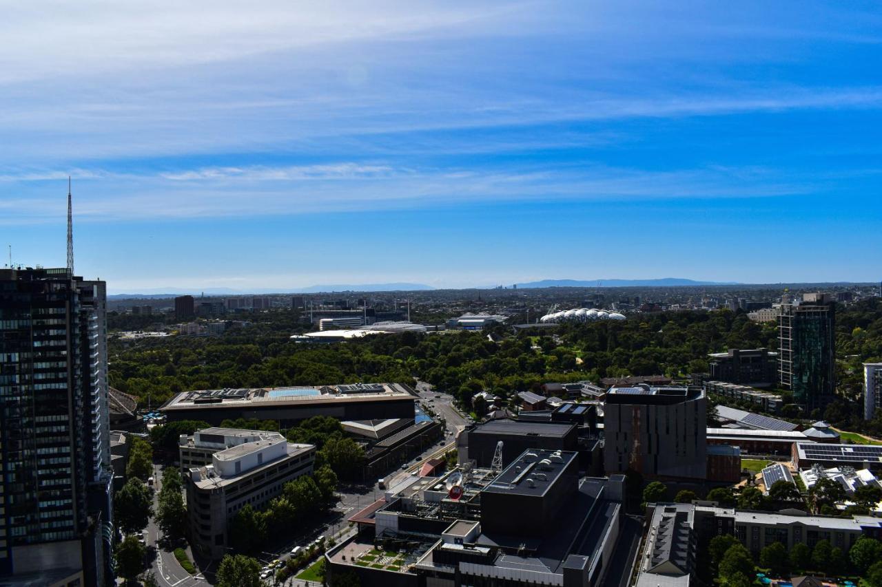 Deluxe 3 Bedroom Apartment In Southbank メルボルン エクステリア 写真