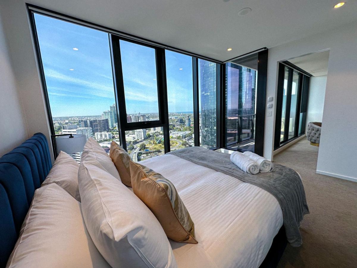 Deluxe 3 Bedroom Apartment In Southbank メルボルン エクステリア 写真