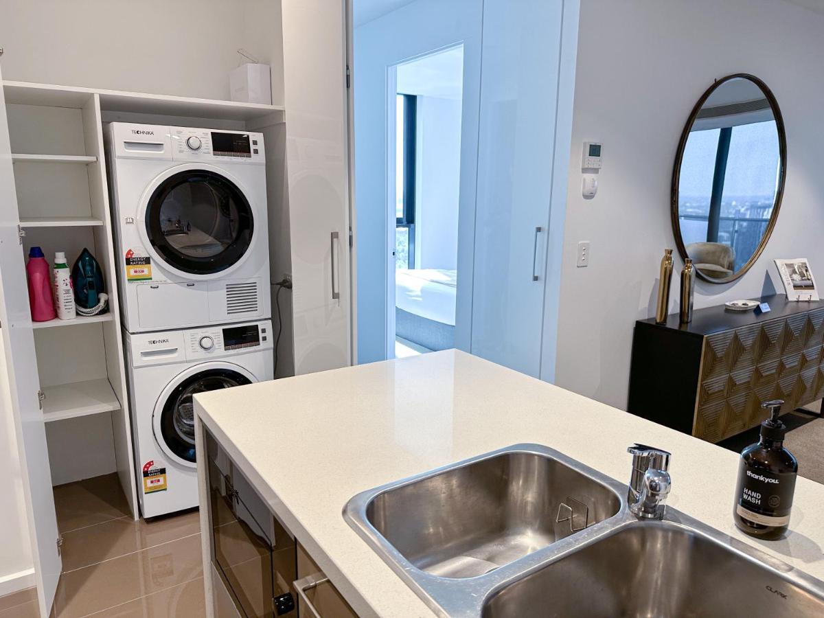 Deluxe 3 Bedroom Apartment In Southbank メルボルン エクステリア 写真