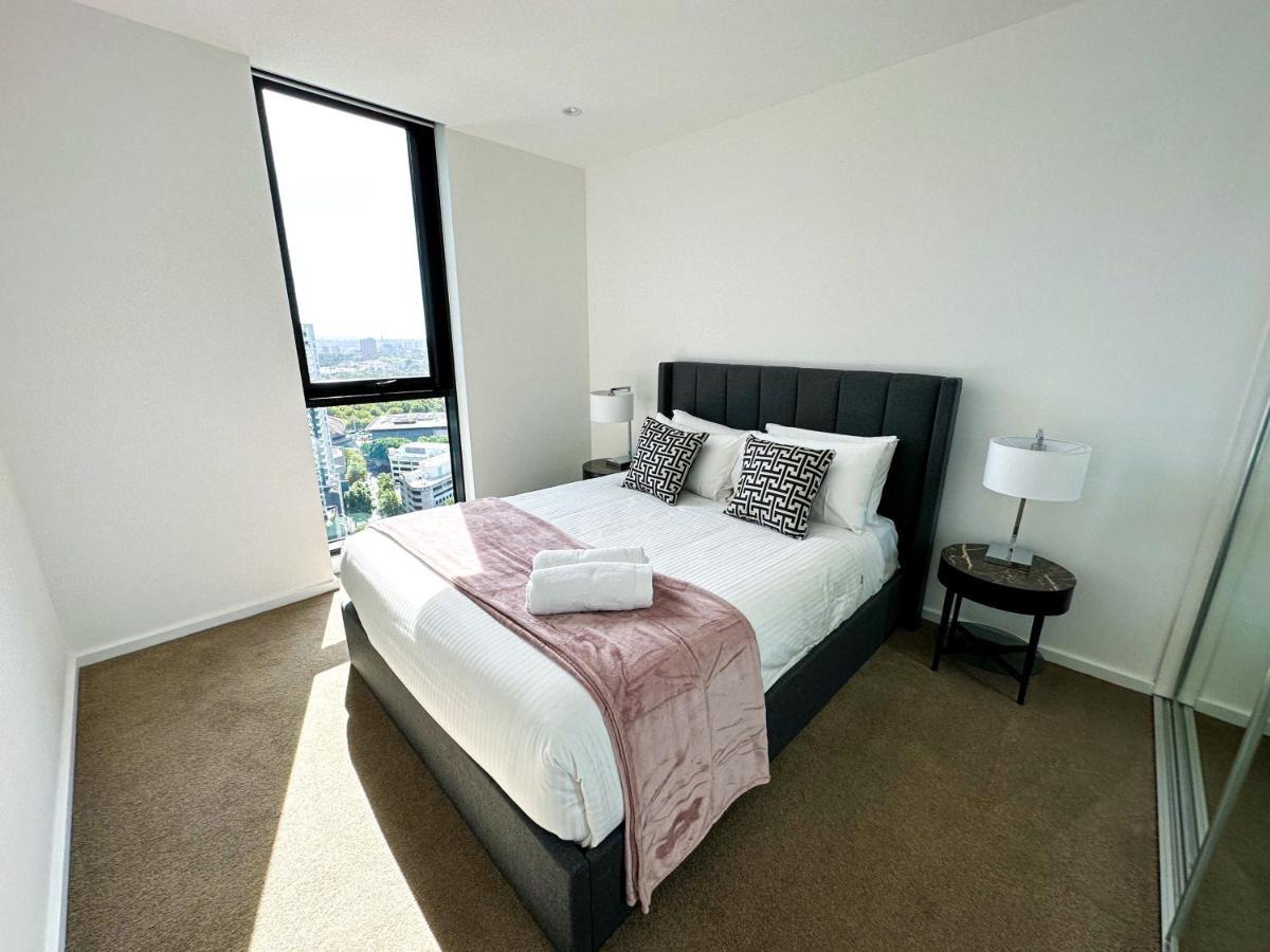 Deluxe 3 Bedroom Apartment In Southbank メルボルン エクステリア 写真